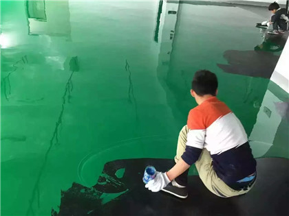 新荣下面给你一份环氧地坪漆施工的完整流程